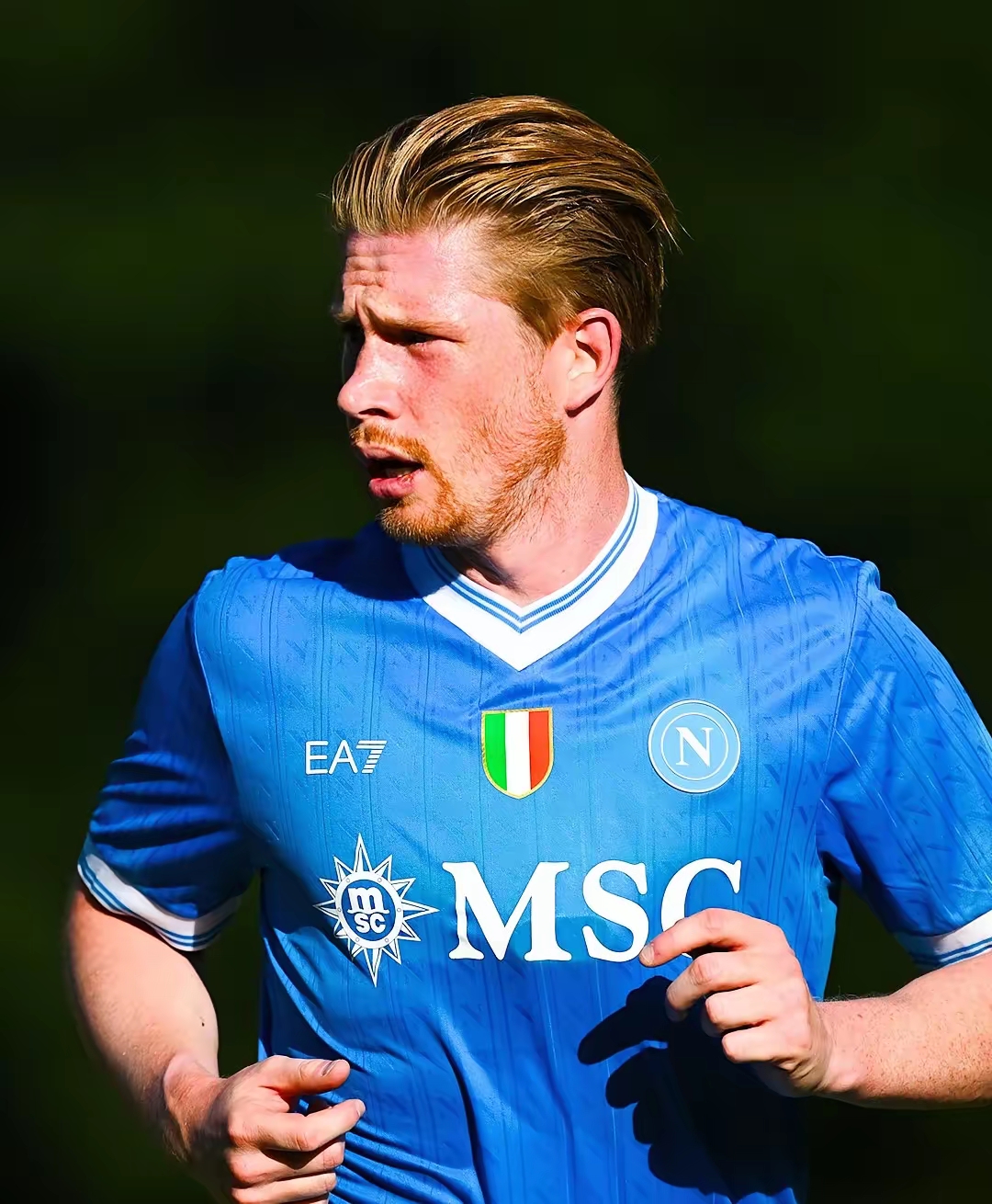 荷兰vs立陶宛：范戴克、德利赫特、哈维-西蒙斯首发