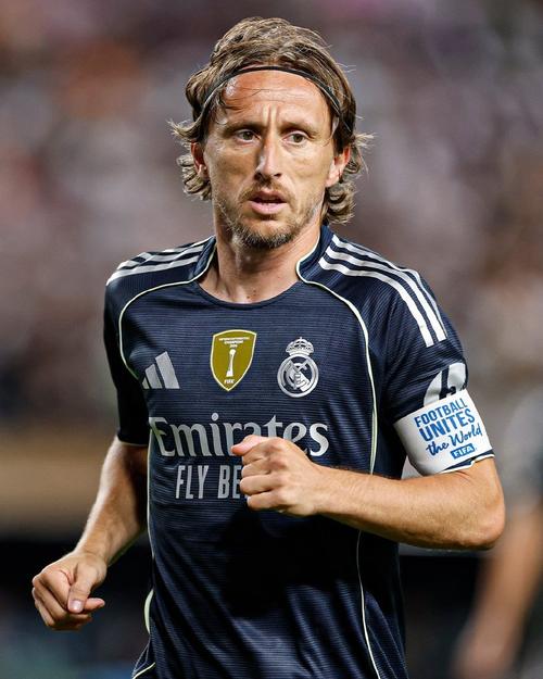 托恩：卡尔的比赛风格与梅西类似，他有望入选德国世界杯阵容