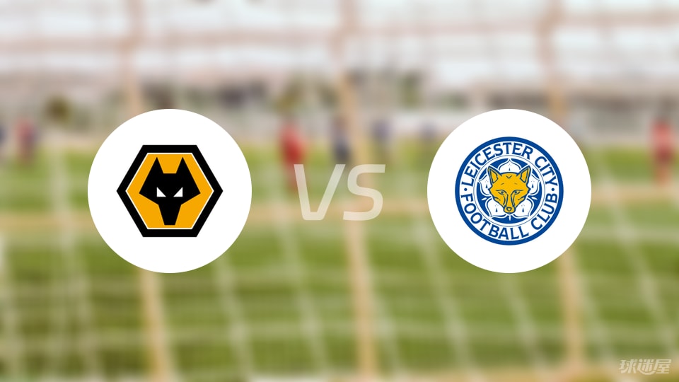 痛！女裁判扔球给希罗，不小心砸到了希罗的关键部位